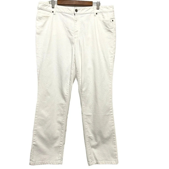 L.L. Bean Classic Fit High Rise Jeans Size 18W - Picture 8 of 8